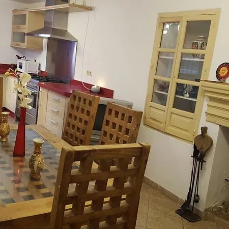 Casa Turistica La Alpujarrena *